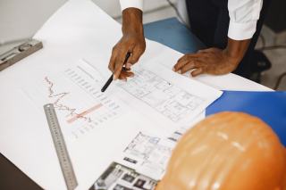 Closing Costs Explained: What Buyers and Sellers Pay in the US